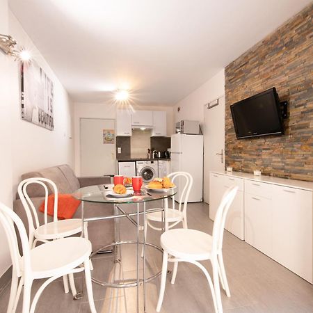 Le Victoria, Centre Ville , Plage Et Parking Gratuit Sainte-Maxime Luaran gambar